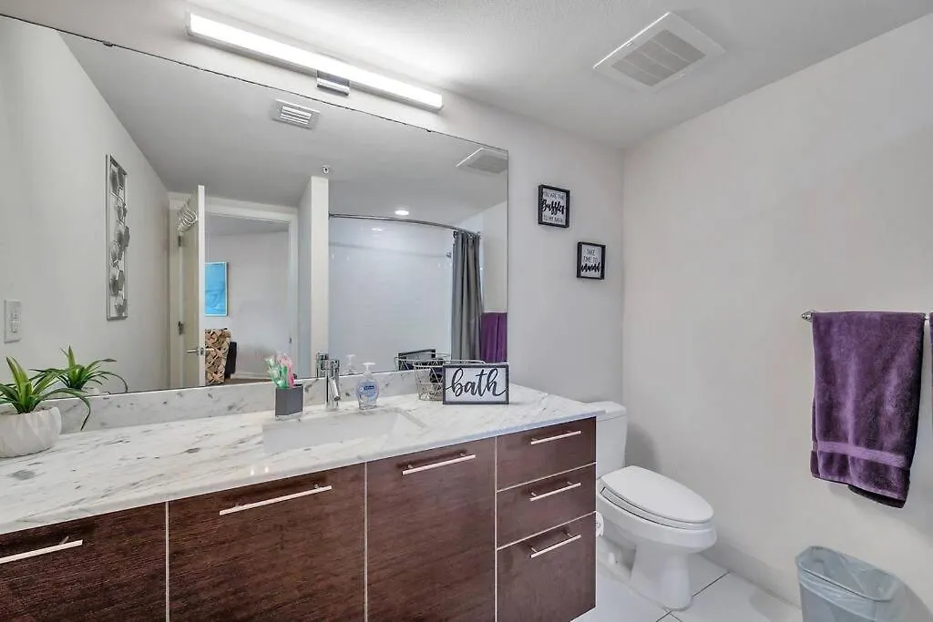 Appartamento Luxury Apt 3 Mins To Dt Tampa -Pool-Gym-Balcony Stati Uniti