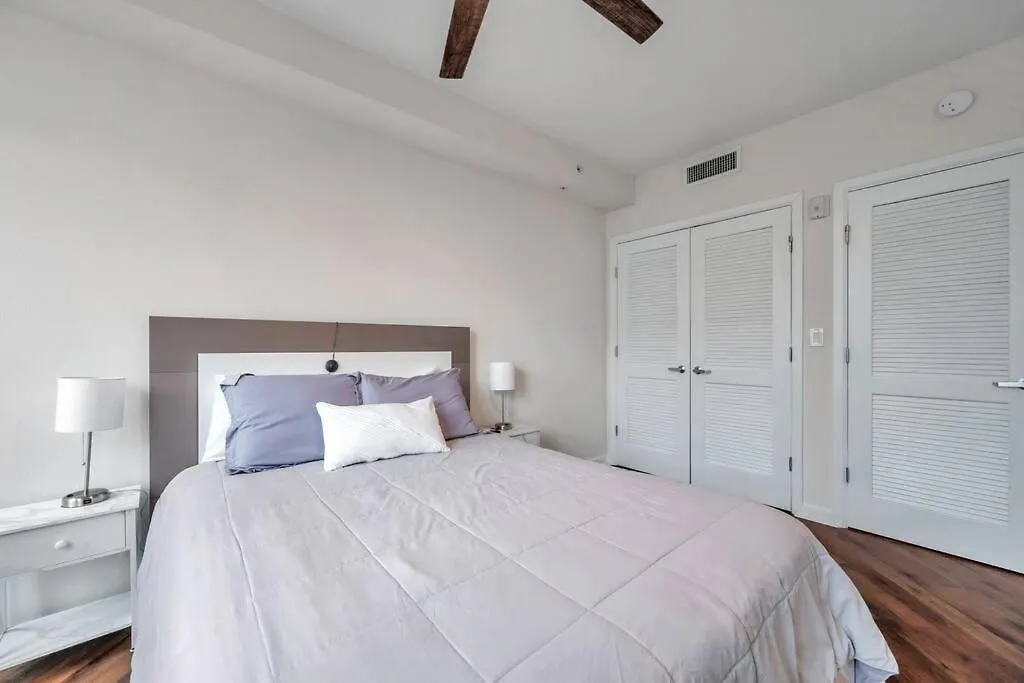 Appartamento Luxury Apt 3 Mins To Dt Tampa -Pool-Gym-Balcony
